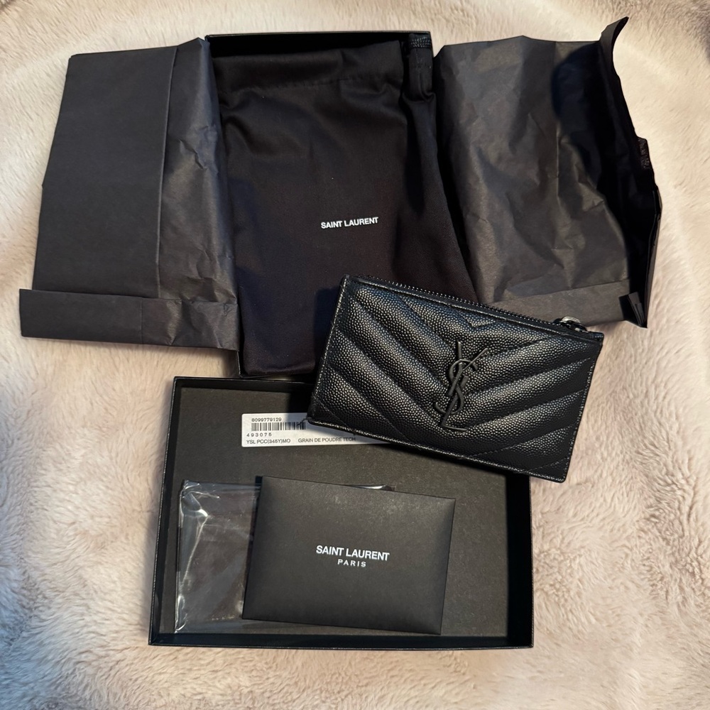 YSL CASSANDRE MATELASSÉ FRAGMENTS CARD CASE IN GRAIN DE POUDRE LEATHER